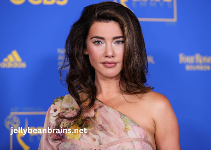 Jacqueline MacInnes Wood Net Worth: 2024 Update